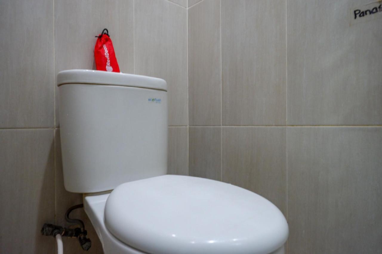Reddoorz @ Hotel Bravo Pantai Kamali Bau Bau Baubau Экстерьер фото